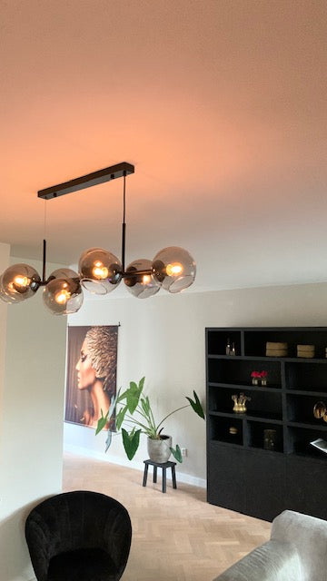 Hanglamp boven de salontafel: de perfecte sfeermaker voor jouw interieur