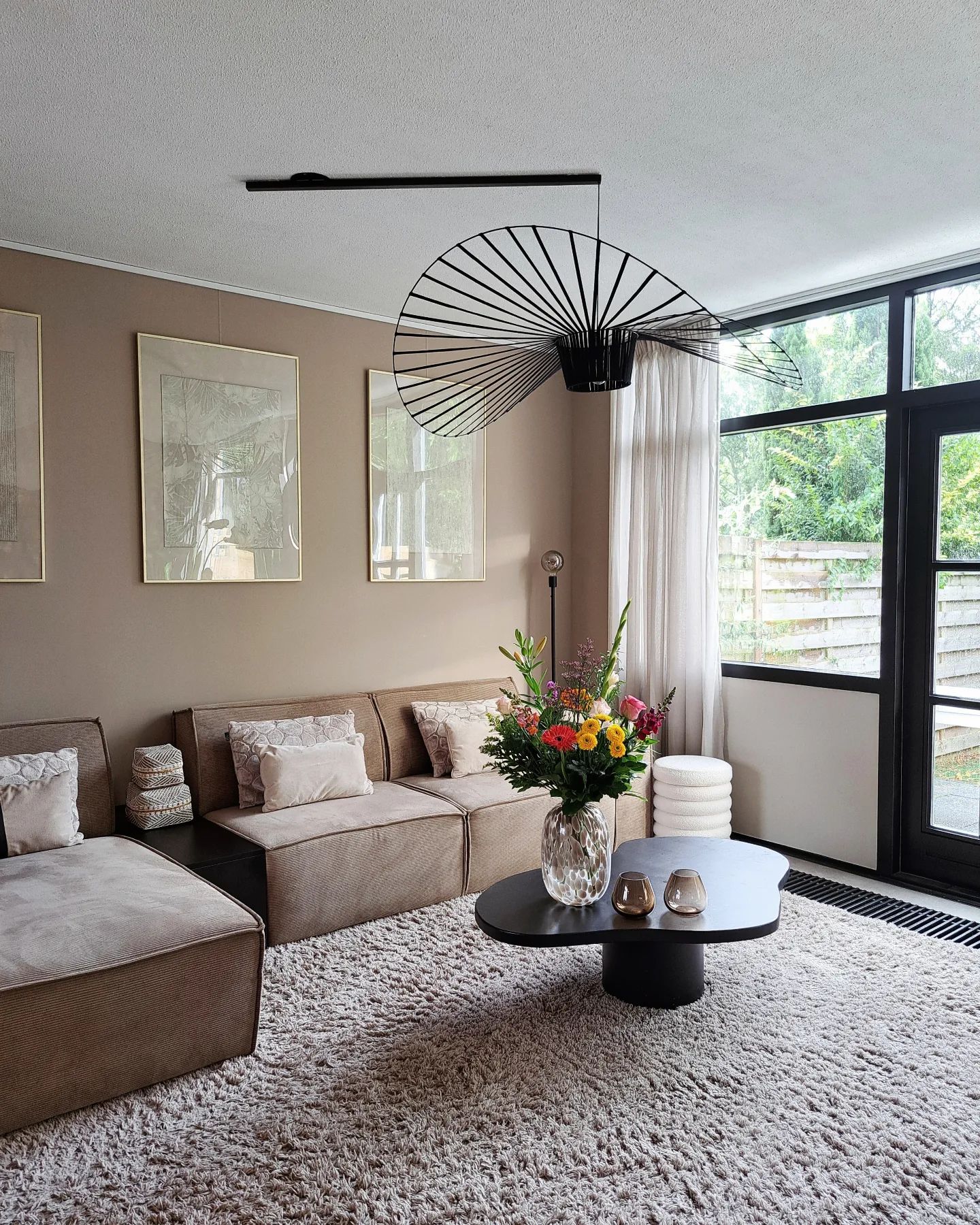 Fluora Hanglamp - by Suitta