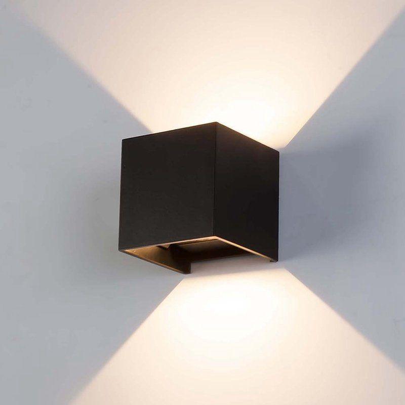 Decent Wall Lamp - By Suitta